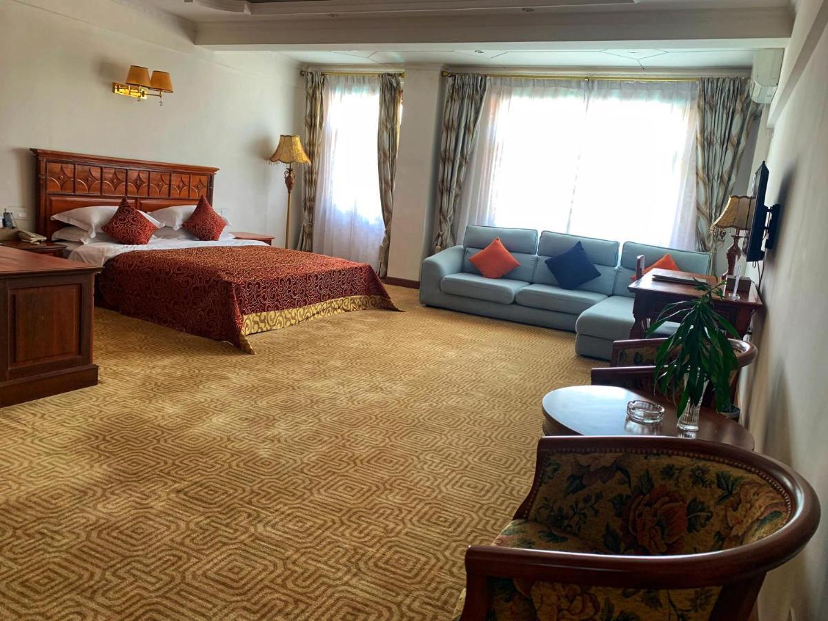 Asia & Africa Hotel Antananarivo Luaran gambar